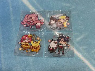 비밀의 아이프리 x 산리오 캐릭터즈 아크릴 키링 아이프리