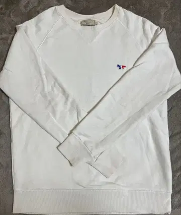 메종 키츠네 화이트 맨투맨 S