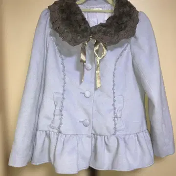 엑시즈팜 포에틱 숏코트 퍼 포함 스카이블루 아우터