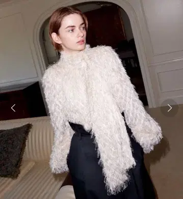 FRAY I.D MIX 패브릭 시어 보타이 블라우스