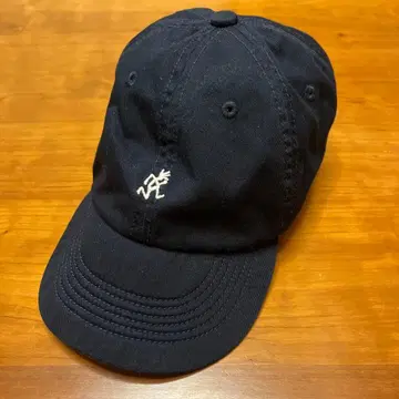 그라미치 캡 블랙