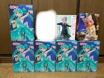 피규어 묶음 판매 7점