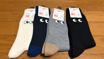 유니클로 안야 힌드마치 콜라보 삭스 23-25cm