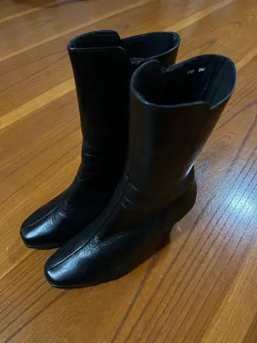 가죽 숏부츠 블랙