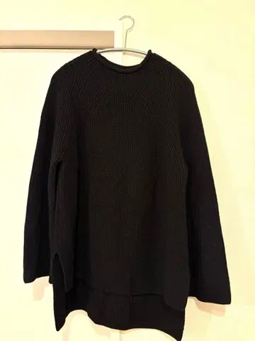 [ 새상품급 ] BATONER 바토너 니트 블랙 긴팔