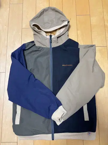 짐 마스터 리버서블 타슬란 x 보아 스탠드 카라 자켓 블루종