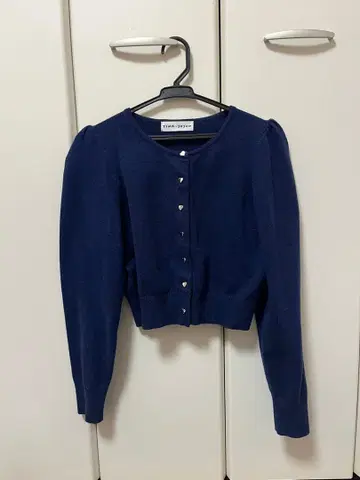 tina jojun 네이비 버튼 니트 가디건