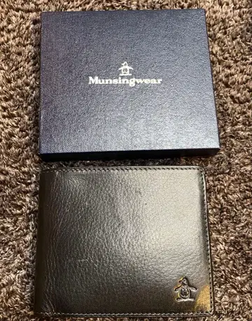 새상품 맨싱웨어 소가죽 접이식 지갑 블랙