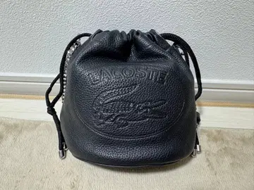 LACOSTE 블랙 가죽 숄더백