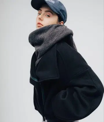 [led.tokyo] 하이넥 울 숏코트 블루종