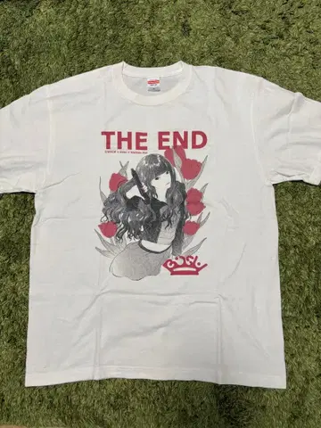 아이나 더 엔드 x 키시다 메루 T셔츠 XL