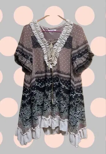 axes femme 프릴 달린 도트 무늬 원피스