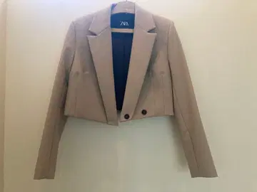[ 미사용 새상품 ] ZARA 크롭 기장 자켓