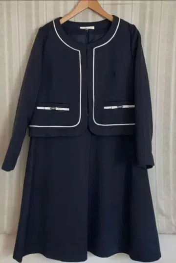 새상품급 빅 사이즈 19호 Krone 트위드 포멀 원피스 수트