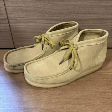 CLARKS Wallabee Boot