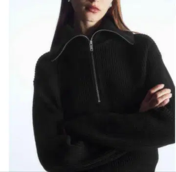 COS 코스 하프 지퍼 니트 블랙