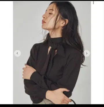 FRAY I.D 캐시미어 블렌드 보타이 니트