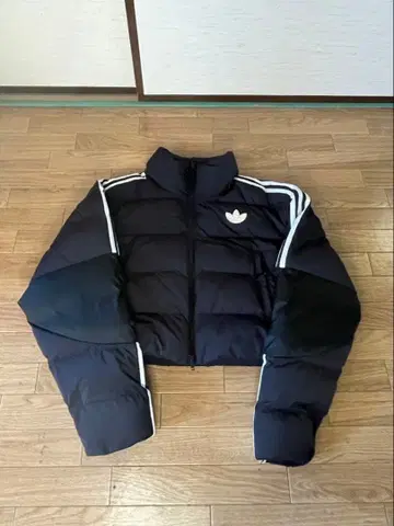 adidas 다운 자켓 L 사이즈 블랙