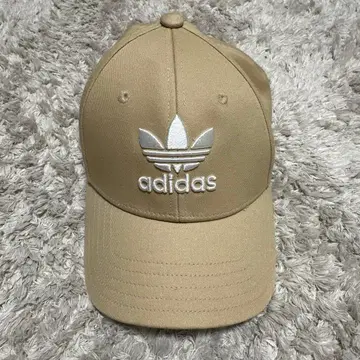adidas 베이지 로고 자수 캡