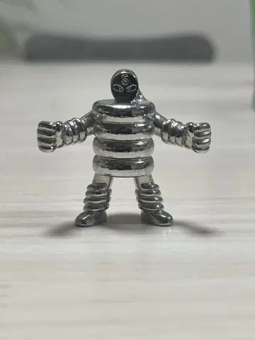 스프링맨 다이캐스트 킨케시