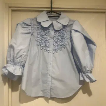 Bibiy. CORA PUFF BLOUSE