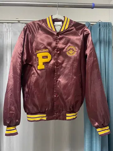 HARTWELL 버건디 새틴 바시티 자켓