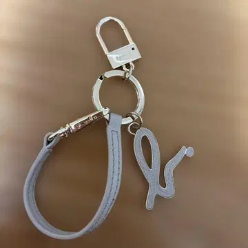 애니에스 베이 가죽 키링 로고 포함