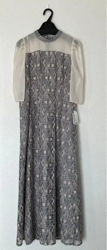 야마다야 RireFete 지오메트릭 레이스 퍼프 슬리브 드레스