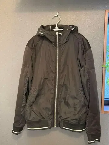 ZARA 나일론 자켓 후드 부착 L 상당