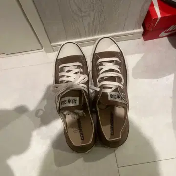 컨버스 올스타 브라운 로우컷 스니커즈