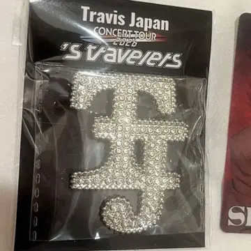 TravisJapan 2026 travelers TJ 브로치 굿즈