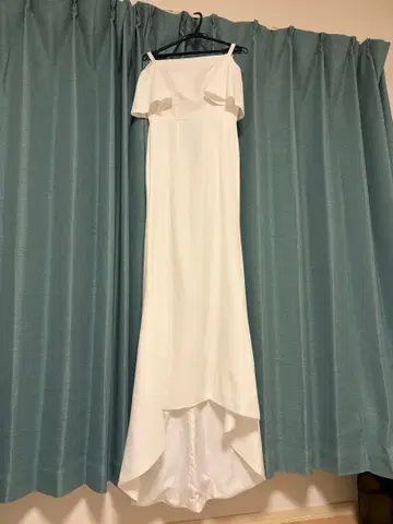 오프숄더 화이트 드레스 머메이드 드레스