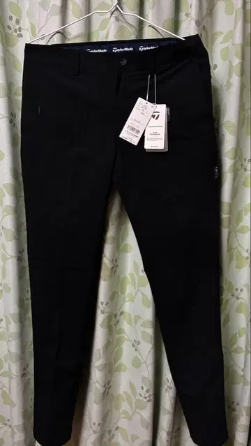 새상품 TaylorMade 골프 팬츠 블랙 W82cm 정가 12100엔