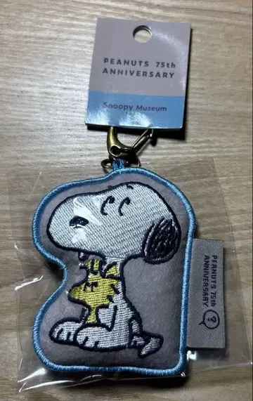 PEANUTS 75주년 자수 키링 b 스누피와 우드스탁