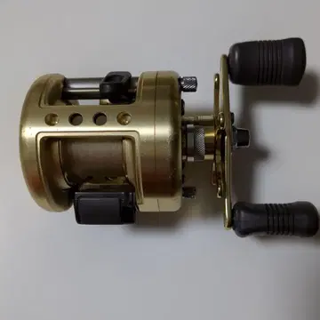 SHIMANO CALCUTTA 100XT 베이트 낚시릴 골드