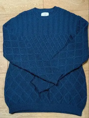 STUDIOUS 네이비 케이블 니트 스웨터 사이즈 2 울 100%