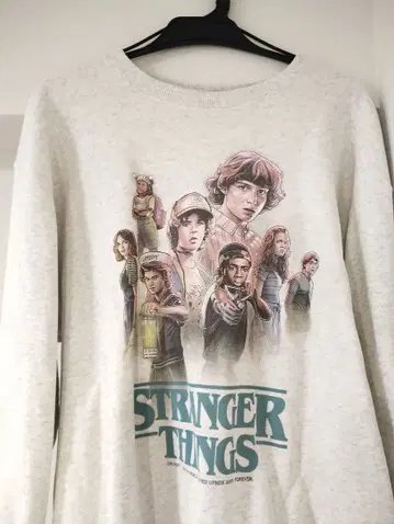 GU 기묘한 이야기 맨투맨 XL