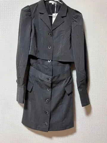 rienda 랩 패턴 미니 원피스