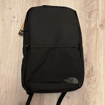 THE NORTH FACE Shuttle Daypack Slim