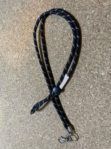 Eve Under Blue 스마트폰 스트랩