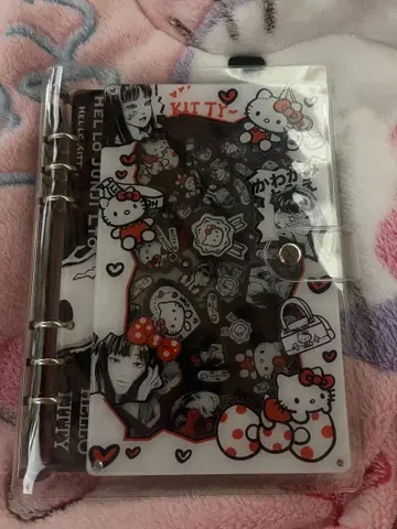 헬로키티 샤카샤카 노트 바인더 A5 씰북 이토 준지