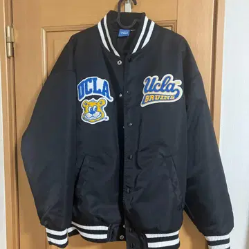 UCLA 바시티 자켓 블랙 남녀 공용