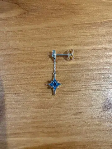 [ 새상품 ] STAR JEWELRY 블루 토파즈 귀걸이