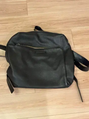 엠포리오 아르마니 블랙 가죽 백팩 정크제품