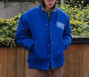 TCSS 크리티컬 슬라이드 바시티 자켓