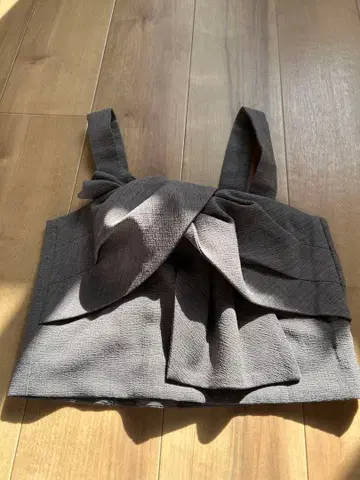 그레이 리본 포함 셋업