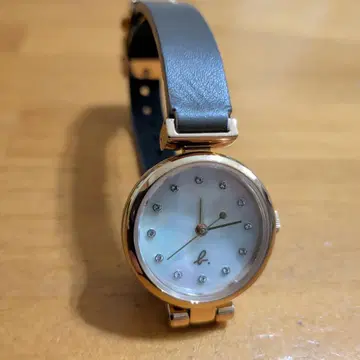 에네스베 여성용 쉘 손목시계 작동품