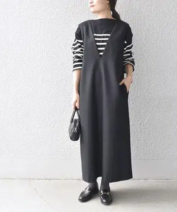 SHIPS 삭소니 백 지퍼 원피스