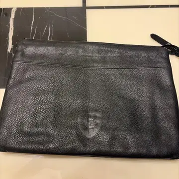 블랙 레이블 크레스트브릿지 블랙 가죽 클러치백