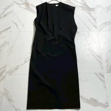 새상품급/25 모델 에스트네이션 숄더 턱 원피스 36